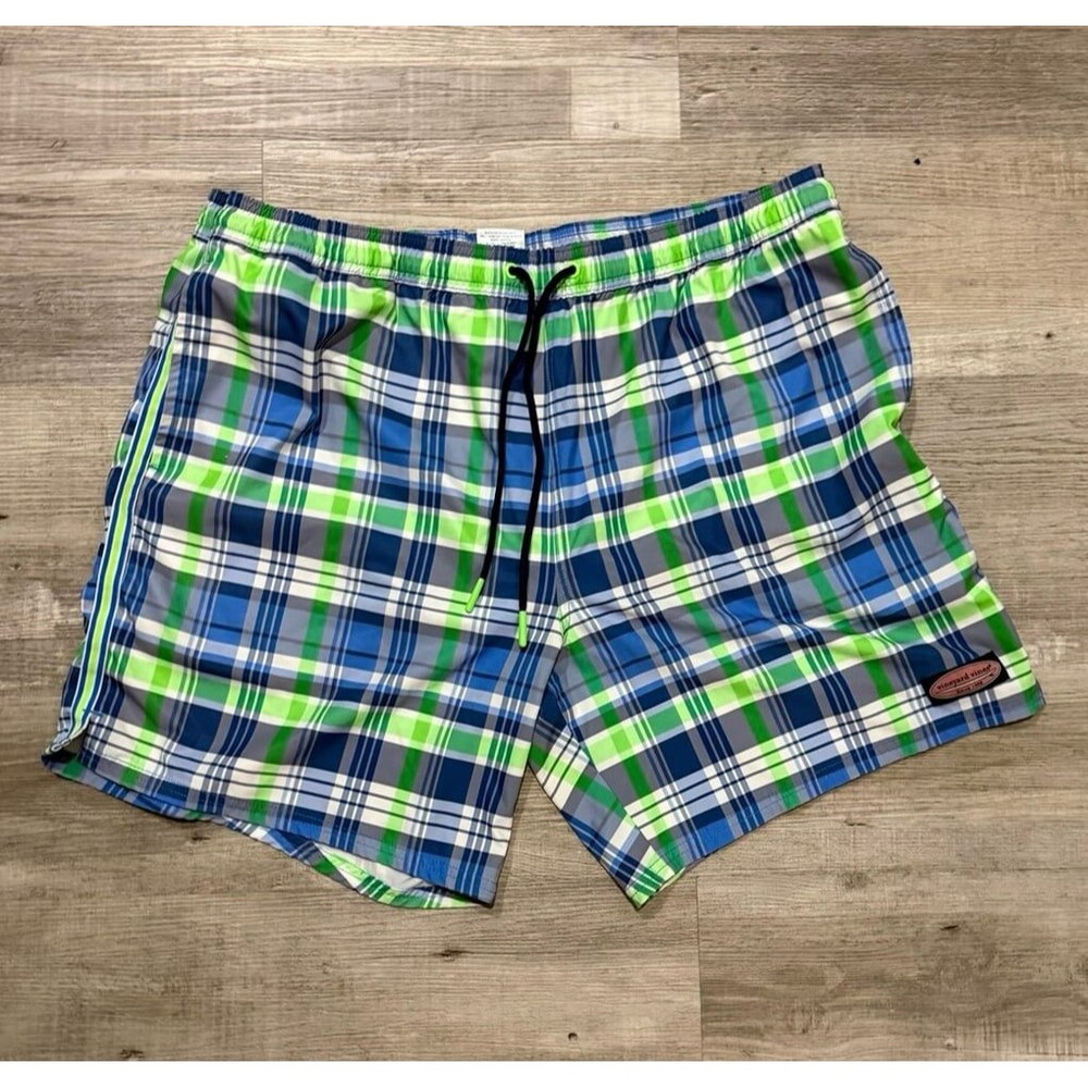 Vineyard Vine’s Men’s Swim